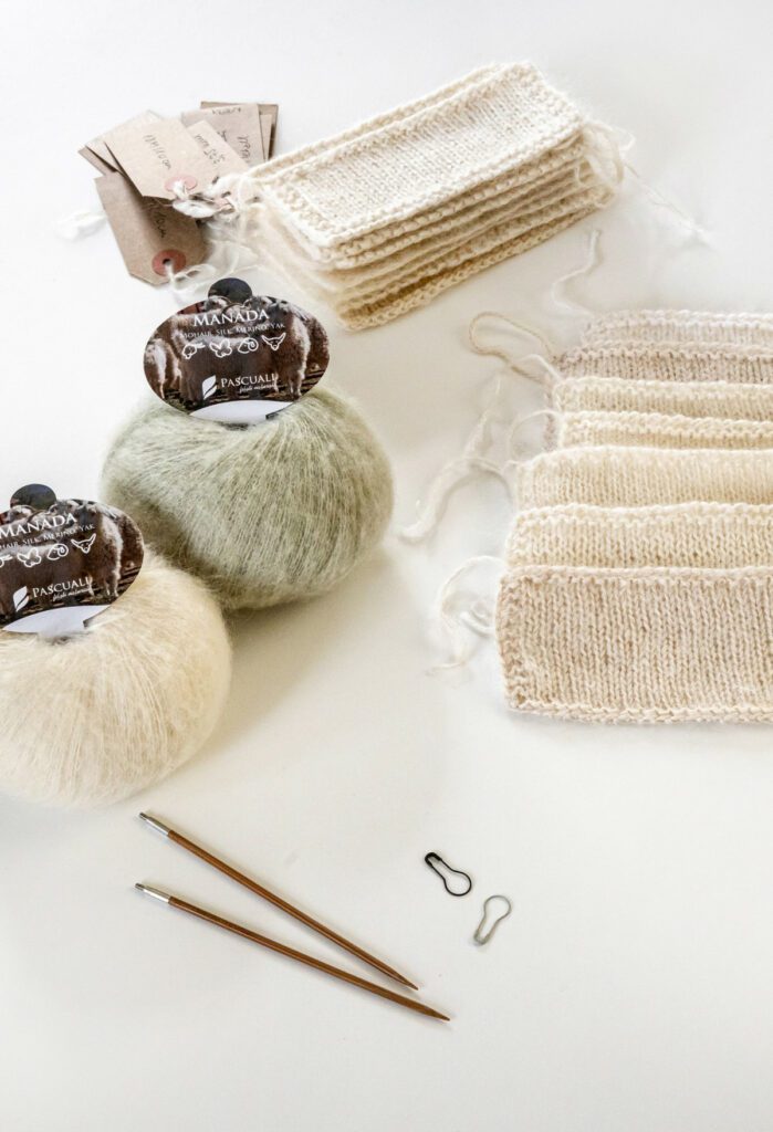 Pompom Maker, 4 Sizes Pom Pom Maker Set for Fluff Ball Waver Needle Craft DIY Wool Yarn Crochet Knitting Craft Tool Kit Decoration, Size: 3.5