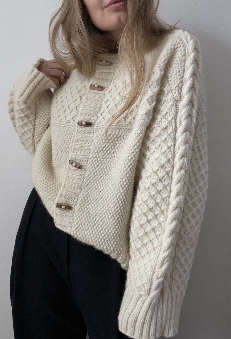 Buy Haraboji cardigan knitting set online | Maschenfein.com