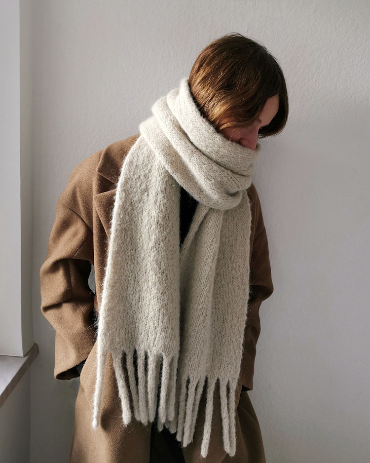 Buy BERLIN Scarf knitting set online | Maschenfein.com